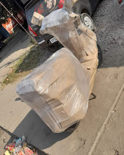 Packers and movers at work in Lucknow