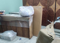Packers and movers at work in Lucknow