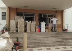 Packers and movers at work in Lucknow
